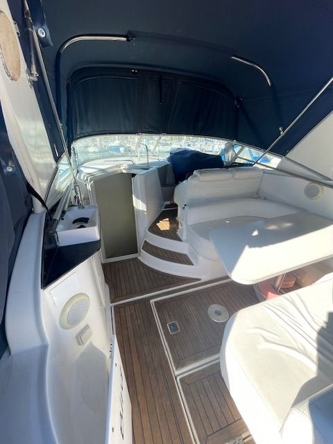 slider 2 Cruisers Yachts  2870 Express